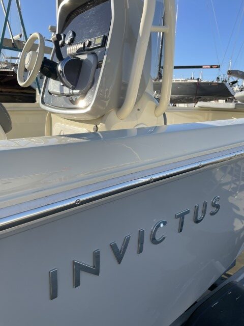 BBDouro Yachts & Brokerage - Invictus HX 200 | Novo