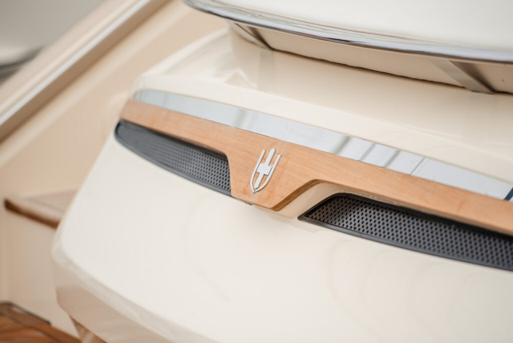 FeelDouro - Barco Invictus